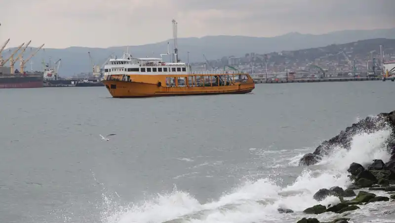 Tekirdağ'da Poyraz Rüzgarı Deniz Ulaşımını Olumsuz Etkiledi