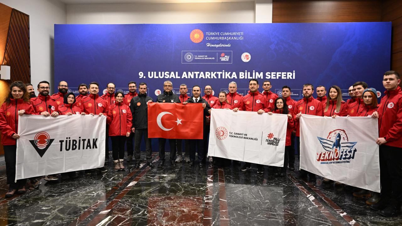 Türk Bilim İnsanları Antarktika'ya 9. Kez Yelken Açıyor