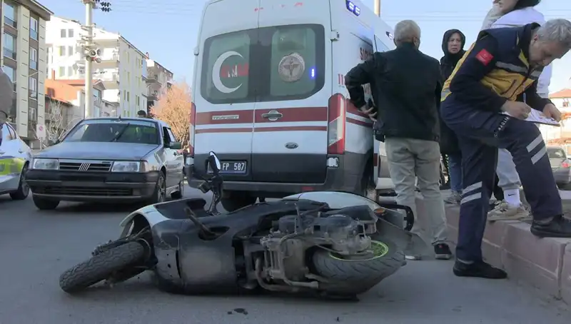 Tavşanlı'da Kazalı Araçta Kan Donduran Görüntüler: 2 Yaralı