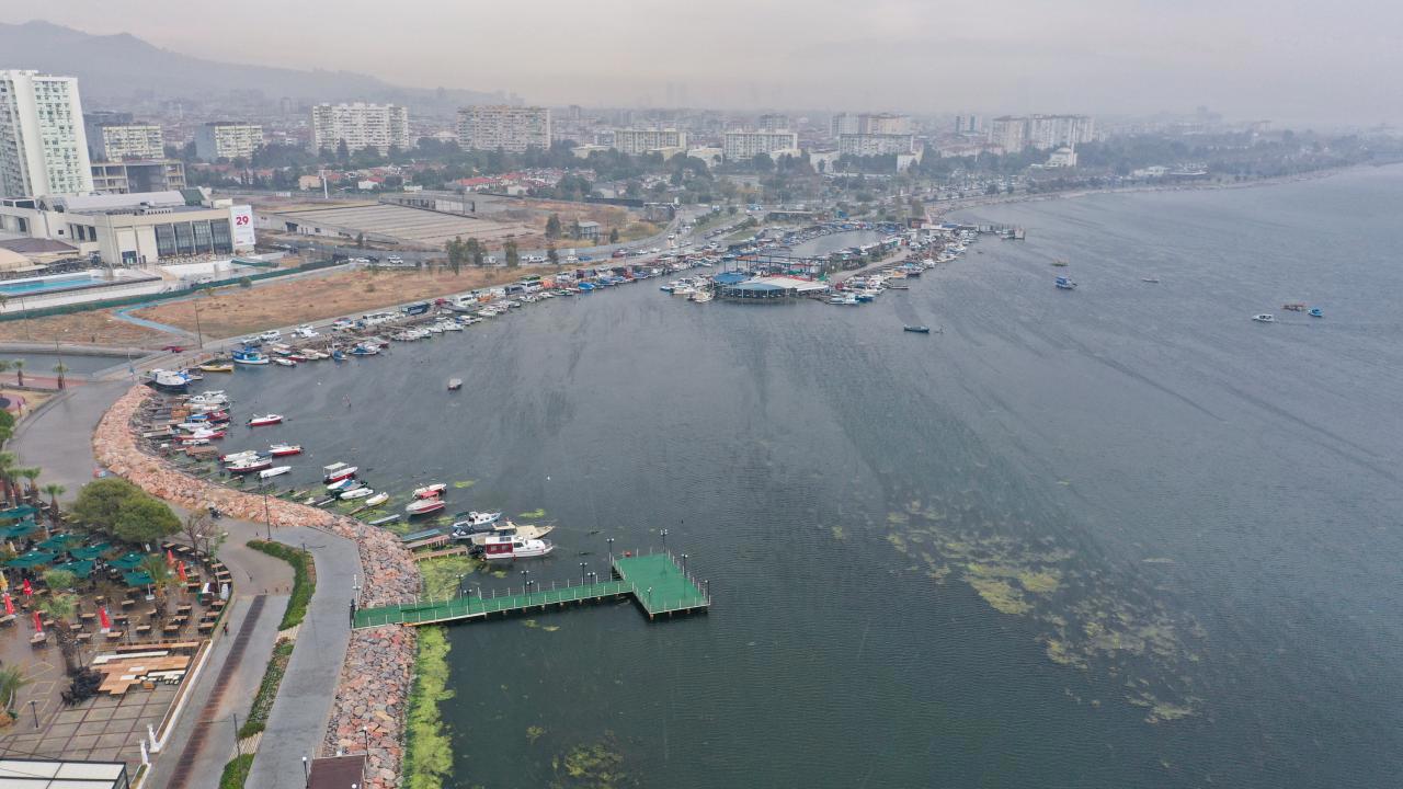 İzmir Körfezi'ndeki Kirlilikte Sorumlular Hakkında Soruşturma Başlatıldı
