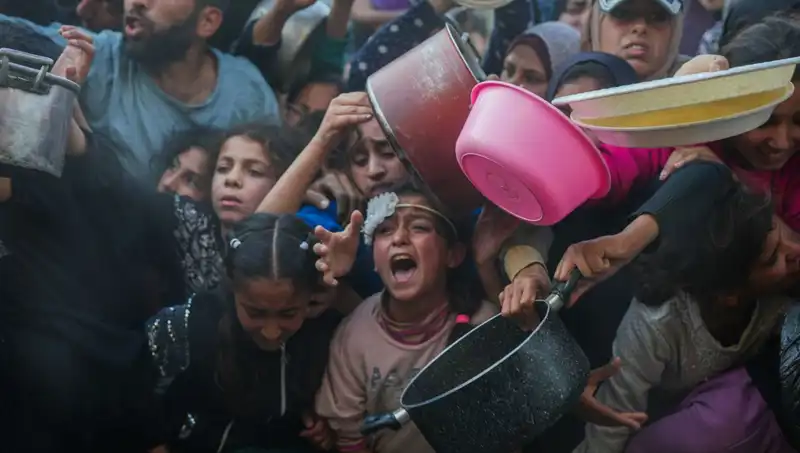 Gazze'de Un Stokları Tükendi: Açlık Krizi Tehdit Ediyor