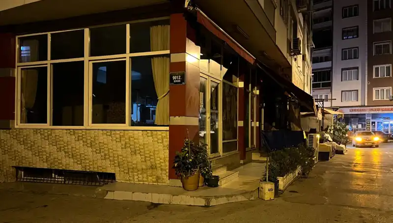 İzmir’de Kahvehaneye Yapılan Silahlı Saldırıda Bir Kişi Hayatını Kaybetti
