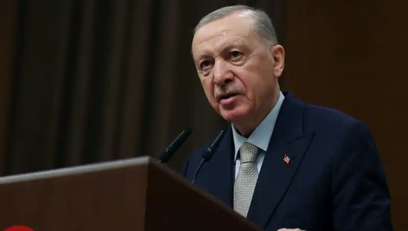 Cumhurbaşkanı Erdoğan'dan Sert Açıklama: "Sokak Terörü Soygunu Perdeleme Çabasıdır"