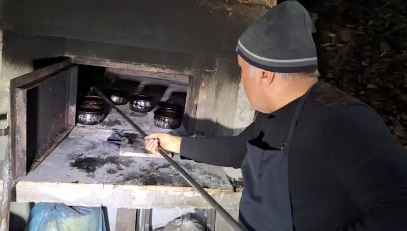 Sabah 9'dan Akşam 5'e Kadar: Kalede Davul Sesiyle Pişen Geleneksel Lezzet