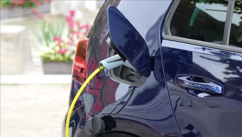 1500 Kilometre Menzil: Tesla’dan Daha Fazla Yol Gidecek Yeni Elektrikli Araç!