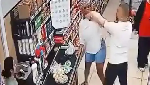 Markette Kasa Sırasında Yaşanan Şiddet Olayında Çocuğun Gözleri Önünde Dehşet Anları!