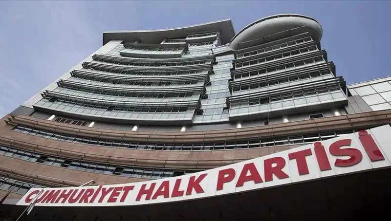 CHP Olağanüstü Kurultayı: Sıcak Gelişmeler ve Beklentiler