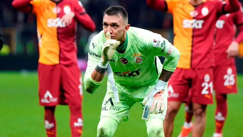 Muslera'nın Yerini Alacak İsim Kesinleşti! Futbol Dünyasında Sıcak Gelişmeler