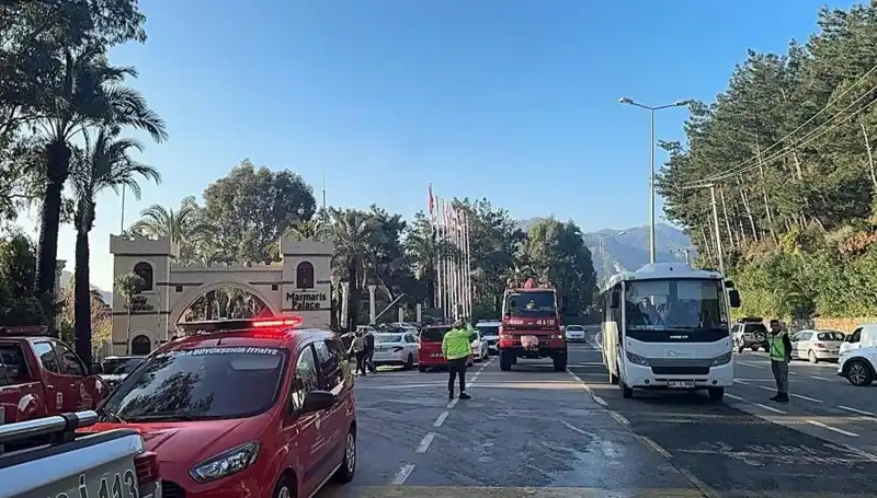 Muğla'da Lüks Otelde Korkutan Yangın: Tatilciler Panik İçinde!