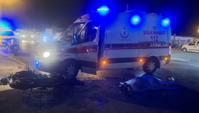 Antalya'da Faciaya Neden Olan Kazada Motosikletli Genç Hayatını Kaybetti