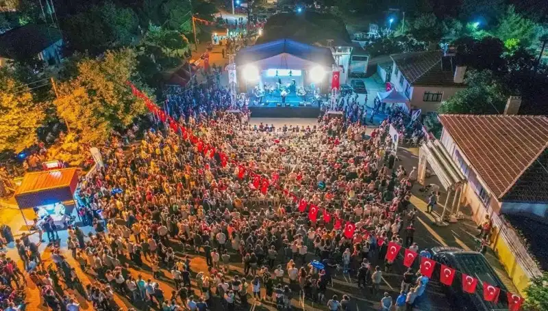 Leylek Şenliği 2023: Büyüleyici Festivale Hazır Mükemmel Bir Tatil Deneyimi