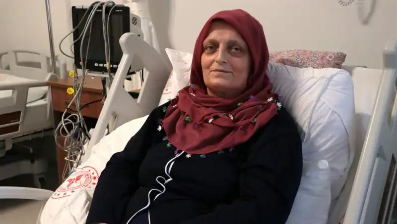 Meme Kanserini Yenen Kadın, Aort Kapağı Ameliyatıyla Hayata Tutundu