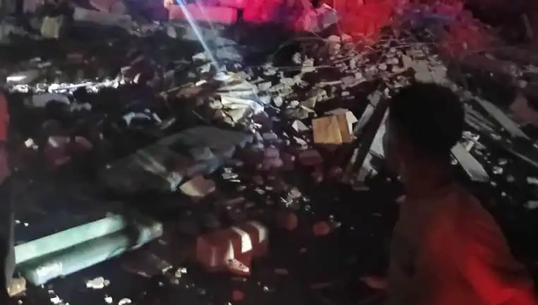 ABD'nin Yemen Hava Saldırısında 6 Kişi Hayatını Kaybetti, 16 Yaralı