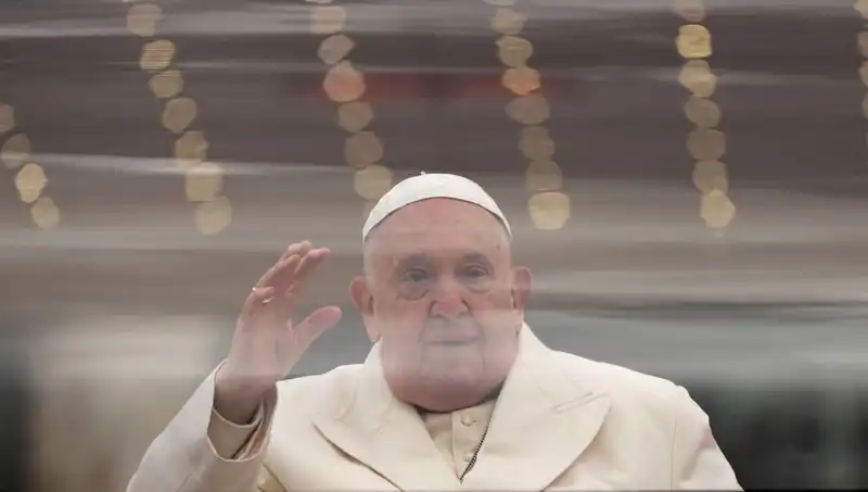 Papa Francis Hastaneden Sesli Mesajıyla Duygulandırdı!