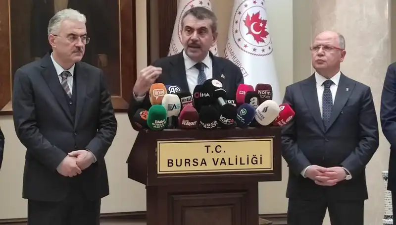 Bakan Tekin, Protestolara Katılan Çalışanlara Yaptırım Uyarısı Yaptı!