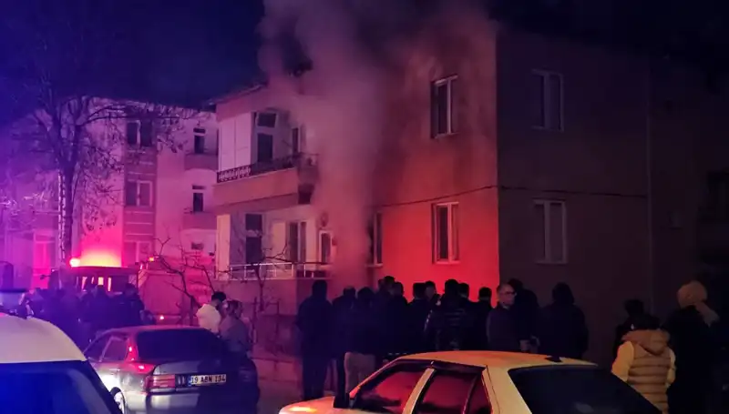 Çorum'da Korkutan Yangın: Apartman Bodrum Katı alevlere teslim oldu!