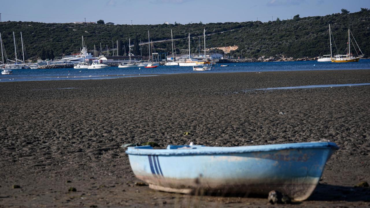 Ege Kıyılarında Yaşanan Deniz Çekilmesi Depremle İlgili Değil