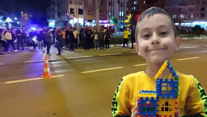 8 Yaşındaki Çocuğa Çarpan Kamyonet: Korkunç Kaza Sonrası Duygusal Anlar