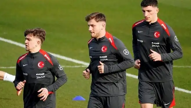 Fenerbahçe ile Anılan Yıldız Futbolcu Galatasaray’a İmza Atıyor!